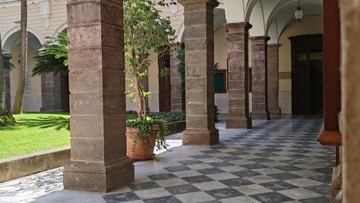 Portico dell'ateneo