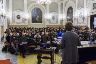 Aula magna gremita