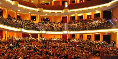 Studenti all'Opera Studenti all'Opera