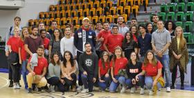 Studenti che hanno assistito alla partita della Dinamo foto studenti Dinamo