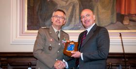 Il Generale di Divisione Comfordot Michele Pellegrino e il Rettore Massimo Carpinelli Il Generale di Divisione Comfordot Michele Pellegrino e il Rettore Massimo Carpinelli