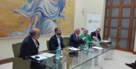 Il Rettore Massimo Carpinella alla presentazione della digitalizzazione dell'archvio di Antonio Segni Il Rettore Massimo Carpinella alla presentazione della digitalizzazione dell'archvio di Antonio Segni