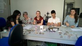 Alternanza scuola-lavoro al laboratorio archeologico Lapras Alternanza scuola-lavoro al laboratorio archeologico Lapras