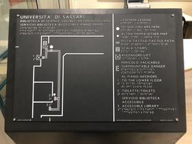 Mappa tattile primo piano Biblioteca accessibile