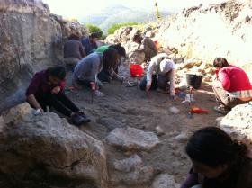 scavi archeologici nella necropoli di S'Elighe entosu